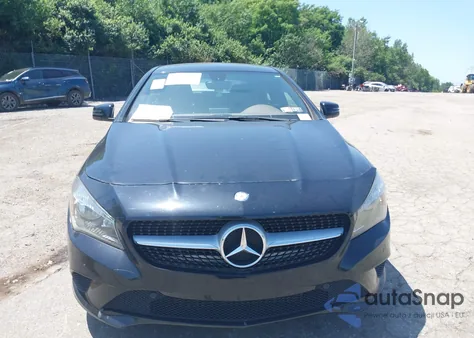 2014 Mercedes-Benz Cla 250 z USA, uszkodzony, nr VIN WDDSJ4EBXEN055174